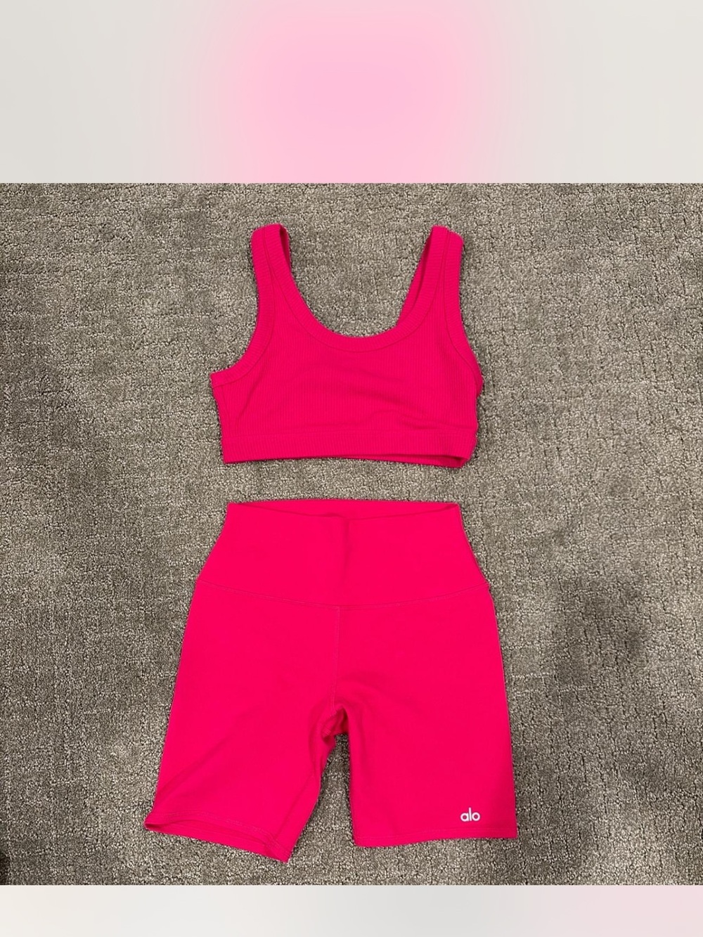 ALO Yoga Vibrant Fuchsia Ribbed Sports Bra